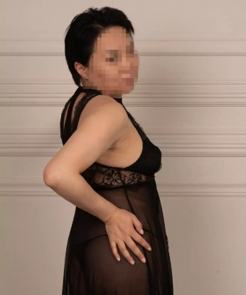 Олечка, 37 лет, 2 размер груди